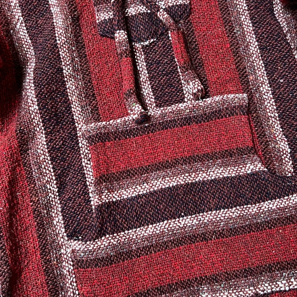 Poncho - Picture 2 of 4